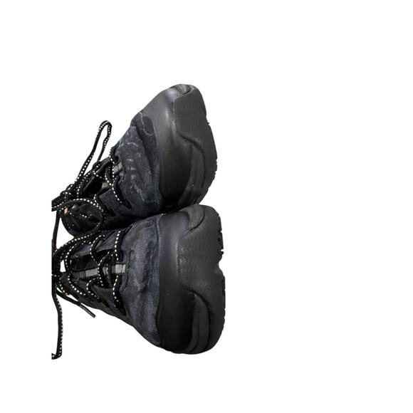 Huk Men's Outrigger Fishing Tennis Shoes With Drains Black Gray Grey Size 8 - Picture 6 of 8